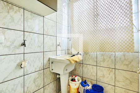 Apartamento para alugar com 47m², 2 quartos e 1 vaga Apartamento para alugar com 47m², 2 quartos e 1 vagaCozinha e Área de Serviço