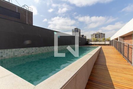 Studio à venda com 26m², 1 quarto e sem vaga Studio à venda com 26m², 1 quarto e sem vagaÁrea comum - Piscina