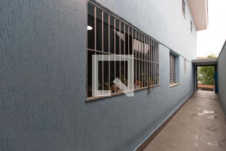 Casa à venda com 258m², 3 quartos e 4 vagasCorredor Lateral