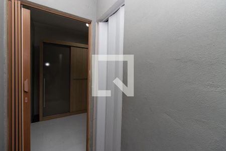 Casa à venda com 258m², 3 quartos e 4 vagasCorredor Lateral