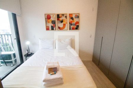 Sala / Quarto - Studio de kitnet/studio à venda com 1 quarto, 23m² em Santo Amaro, São Paulo