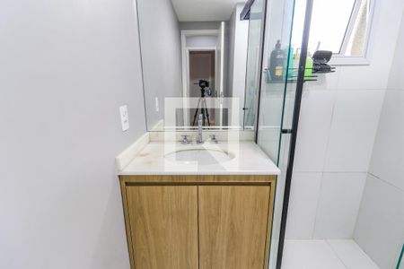 Apartamento à venda com 83m², 3 quartos e 2 vagas Apartamento à venda com 83m², 3 quartos e 2 vagasBanheiro da Suíte