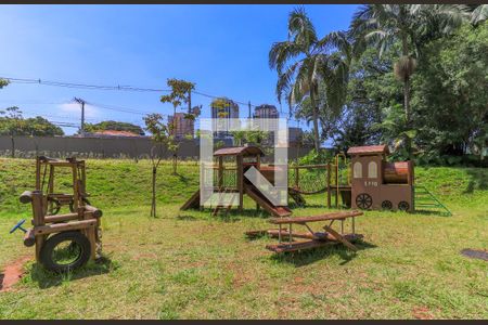 Apartamento à venda com 83m², 3 quartos e 2 vagas Apartamento à venda com 83m², 3 quartos e 2 vagasÁrea comum - Playground