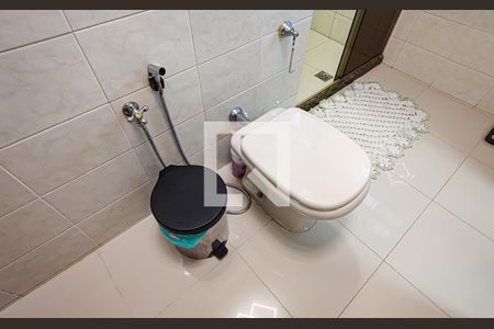 Casa de condomínio à venda com 250m², 4 quartos e 2 vagas Casa de condomínio à venda com 250m², 4 quartos e 2 vagasquarto 2 suite