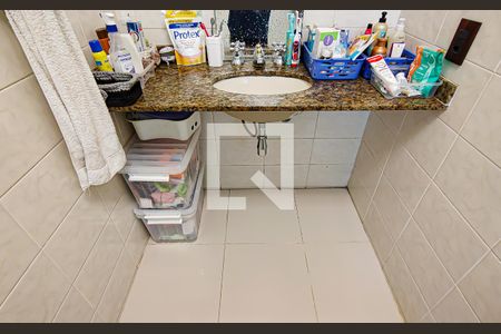 Casa de condomínio à venda com 250m², 4 quartos e 2 vagas Casa de condomínio à venda com 250m², 4 quartos e 2 vagasquarto 2 suite
