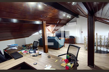 Casa de condomínio à venda com 250m², 4 quartos e 2 vagas Casa de condomínio à venda com 250m², 4 quartos e 2 vagascobertura