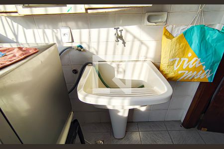 Casa de condomínio à venda com 250m², 4 quartos e 2 vagas Casa de condomínio à venda com 250m², 4 quartos e 2 vagasarea de serviço