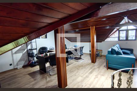Casa de condomínio à venda com 250m², 4 quartos e 2 vagas Casa de condomínio à venda com 250m², 4 quartos e 2 vagascobertura