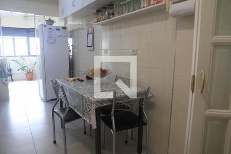 Apartamento à venda com 134m², 3 quartos e 2 vagasCozinha