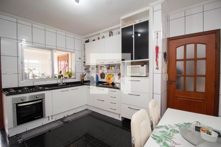 Casa à venda com 385m², 3 quartos e 8 vagasCozinha