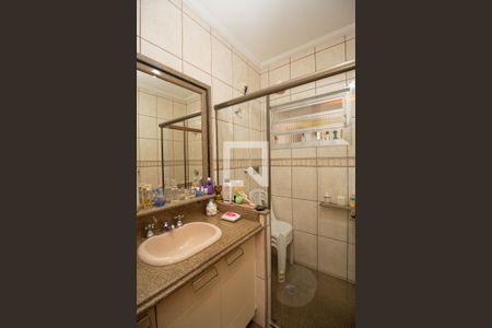 Casa à venda com 385m², 3 quartos e 8 vagasBanheiro