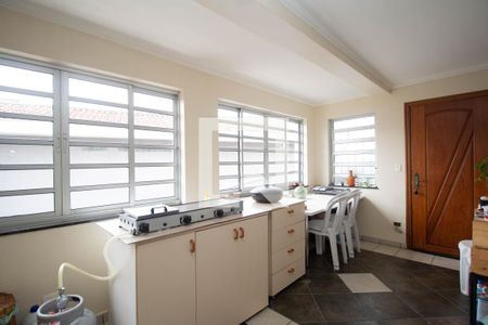 Casa à venda com 385m², 3 quartos e 8 vagasÁrea de Serviço