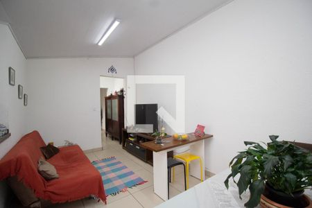 Casa à venda com 385m², 3 quartos e 8 vagasEdícula - Sala