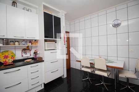 Casa à venda com 385m², 3 quartos e 8 vagasCozinha