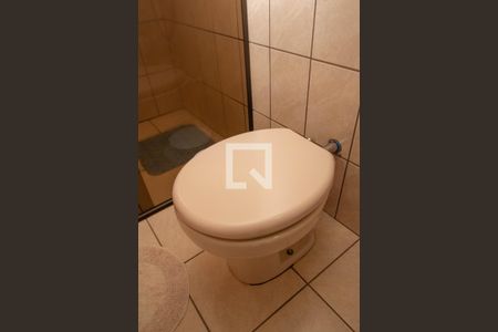 Casa à venda com 385m², 3 quartos e 8 vagasBanheiro de Serviço