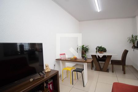 Casa à venda com 385m², 3 quartos e 8 vagasEdícula - Sala