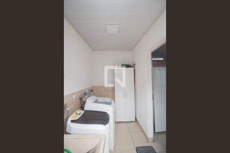 Casa à venda com 385m², 3 quartos e 8 vagasEdícula - Área de Serviço