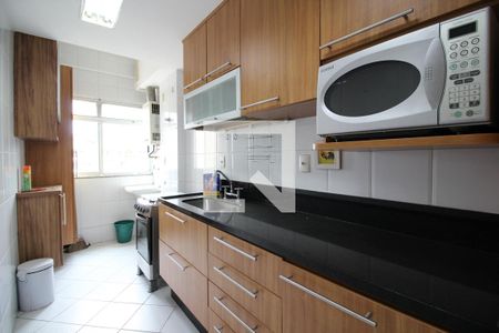 Apartamento para alugar com 75m², 2 quartos e 1 vagaCozinha