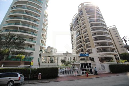 Apartamento para alugar com 75m², 2 quartos e 1 vagaFachada