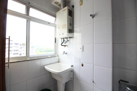 Apartamento para alugar com 75m², 2 quartos e 1 vagaÁrea de Serviço