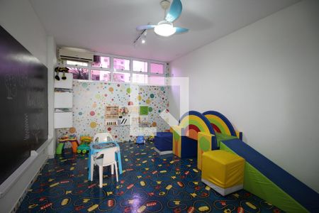 Apartamento para alugar com 75m², 2 quartos e 1 vagaBrinquedoteca