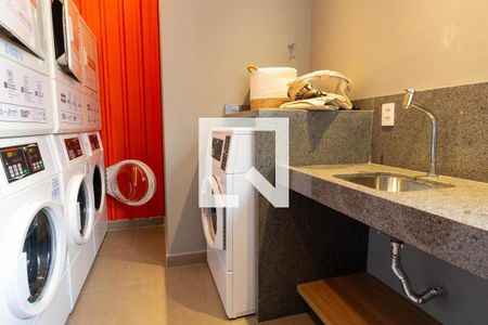 Studio para alugar com 30m², 1 quarto e sem vaga Studio para alugar com 30m², 1 quarto e sem vagaLavanderia