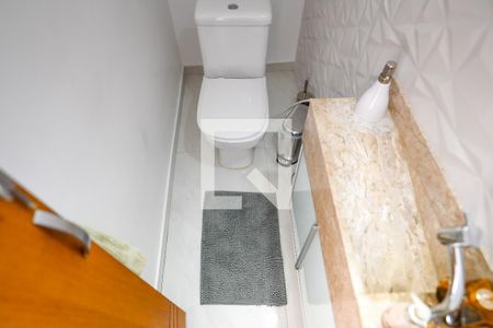 Casa à venda com 136m², 3 quartos e 2 vagasLavabo