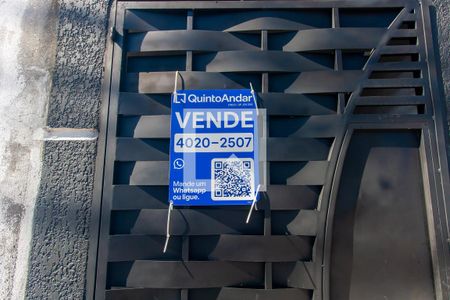 Placa Instalada de apartamento à venda com 4 quartos, 120m² em Vila Cleonice, São Paulo