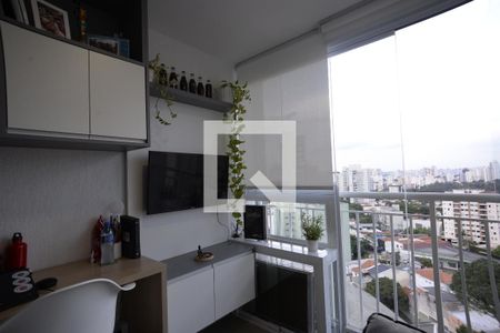 Varanda de kitnet/studio à venda com 1 quarto, 32m² em Vila Mariana, São Paulo