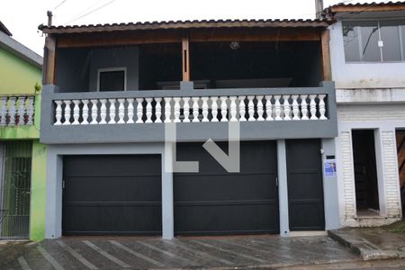 Casa à venda com 170m², 3 quartos e 2 vagas Casa à venda com 170m², 3 quartos e 2 vagasFachada