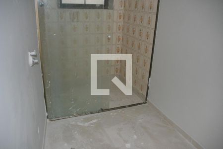 Casa à venda com 170m², 3 quartos e 2 vagas Casa à venda com 170m², 3 quartos e 2 vagasBanheiro