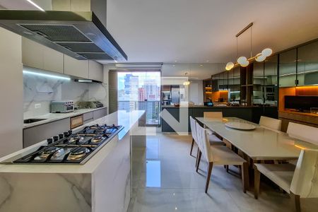 Apartamento à venda com 153m², 3 quartos e 2 vagasCozinha