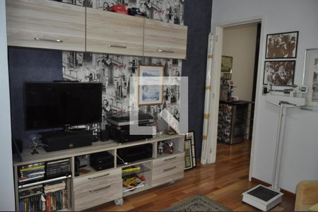 Apartamento à venda com 134m², 4 quartos e 2 vagasQuarto 2