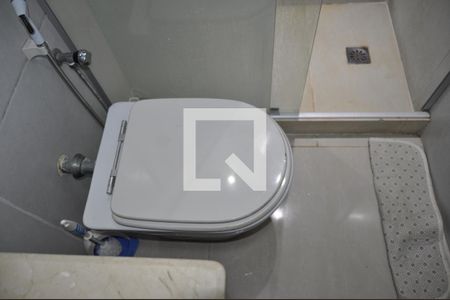 Apartamento à venda com 134m², 4 quartos e 2 vagasBanheiro Quarto 1