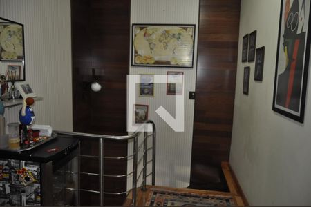 Apartamento à venda com 134m², 4 quartos e 2 vagasEscada