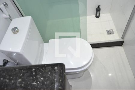 Apartamento à venda com 134m², 4 quartos e 2 vagasBanheiro 