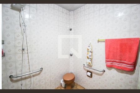 Casa à venda com 165m², 3 quartos e 2 vagas Casa à venda com 165m², 3 quartos e 2 vagasBanheiro 1