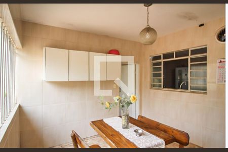 Casa à venda com 165m², 3 quartos e 2 vagas Casa à venda com 165m², 3 quartos e 2 vagasSala 2