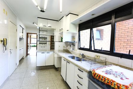 Apartamento à venda com 169m², 3 quartos e 4 vagasCozinha