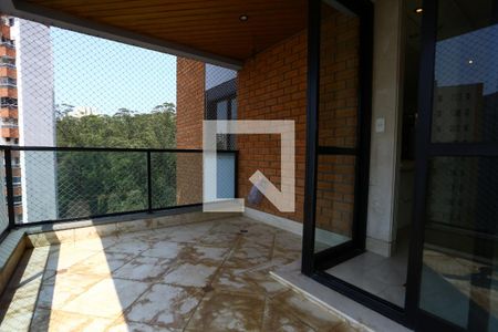 Apartamento à venda com 169m², 3 quartos e 4 vagasSacada