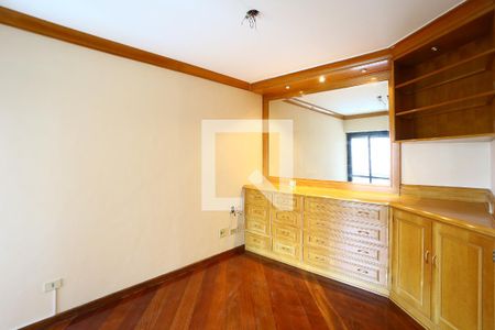 Apartamento à venda com 169m², 3 quartos e 4 vagasQuarto 1