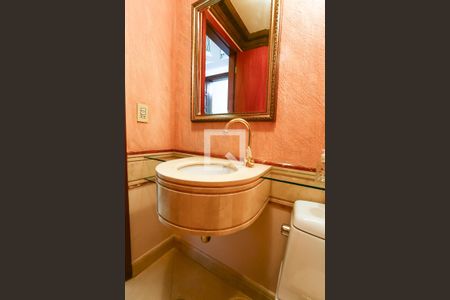 Apartamento à venda com 169m², 3 quartos e 4 vagasLavabo