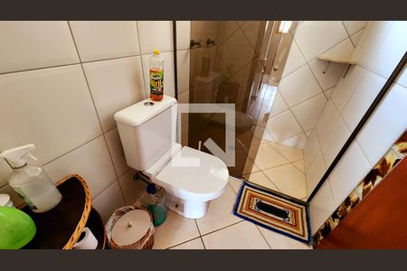 Casa de condomínio à venda com 400m², 6 quartos e 4 vagasBanheiro 2