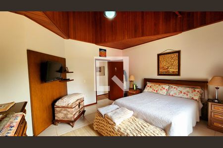 Casa de condomínio à venda com 400m², 6 quartos e 4 vagasQuarto 3 - Suíte