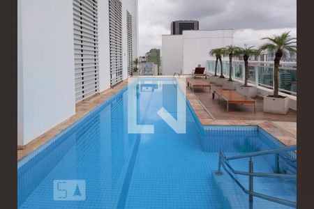 Apartamento para alugar com 39m², 1 quarto e 1 vaga Apartamento para alugar com 39m², 1 quarto e 1 vagaÁrea comum - Piscina