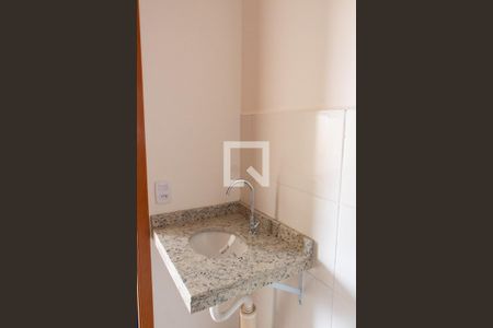 Apartamento para alugar com 45m², 2 quartos e 1 vagaBANHEIRO