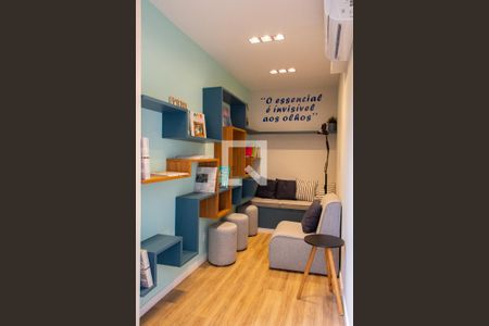 Apartamento para alugar com 45m², 2 quartos e 1 vagaÁREA COMUM - SALA DE LEITURA