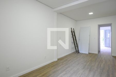 Quarto 1 de casa para alugar com 2 quartos, 84m² em Vila Gumercindo, São Paulo