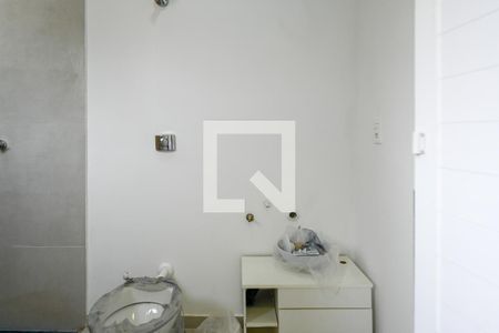 Banheiro do Quarto 1 de casa para alugar com 2 quartos, 84m² em Vila Gumercindo, São Paulo