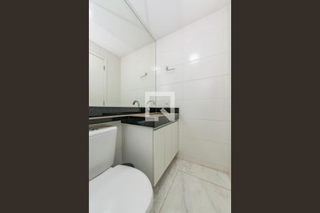 Apartamento para alugar com 70m², 3 quartos e 1 vaga Apartamento para alugar com 70m², 3 quartos e 1 vagaBanheiro da Suíte